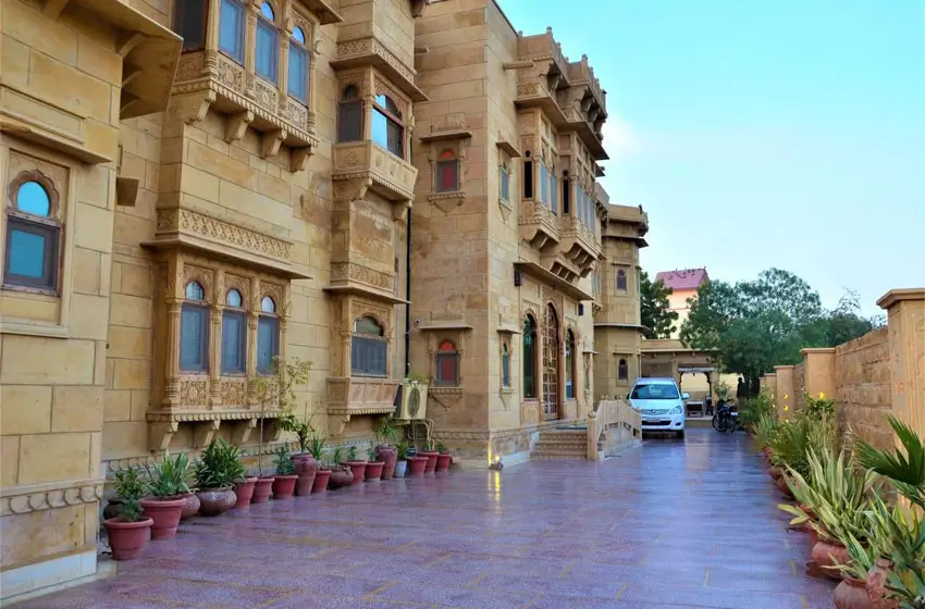 The Gulaal, Jaisalmer