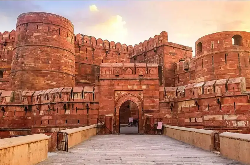 Surface Journey to Agra: - (B & D) - 230 km/04 ½ Hours