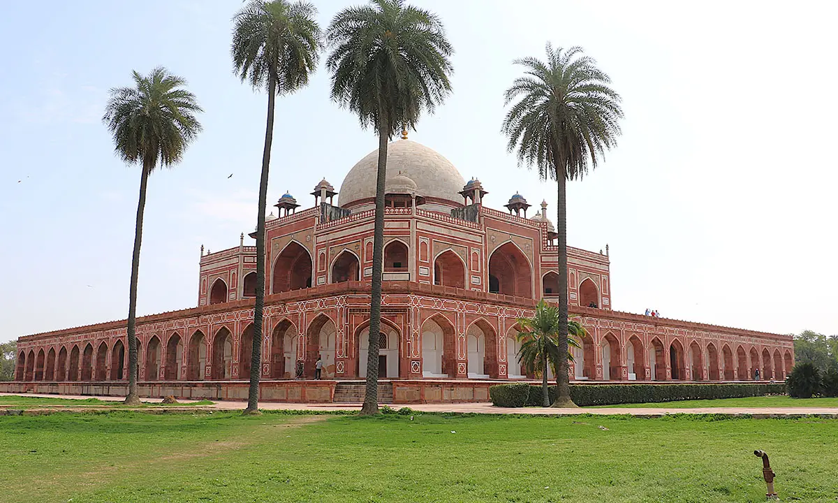 India’s Heritage Trail: Taj, Tigers & Royal Cities