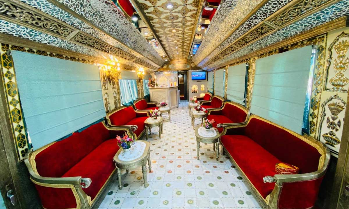 Palace on Wheels Train Tour