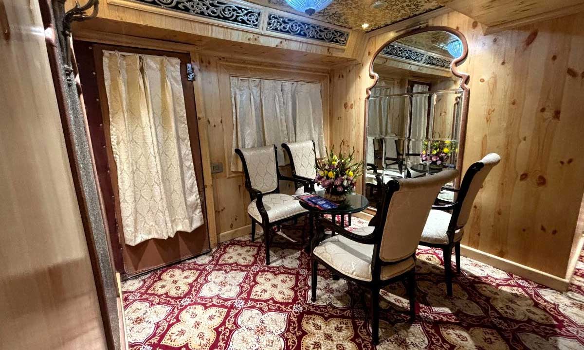 Palace on Wheels Train Tour